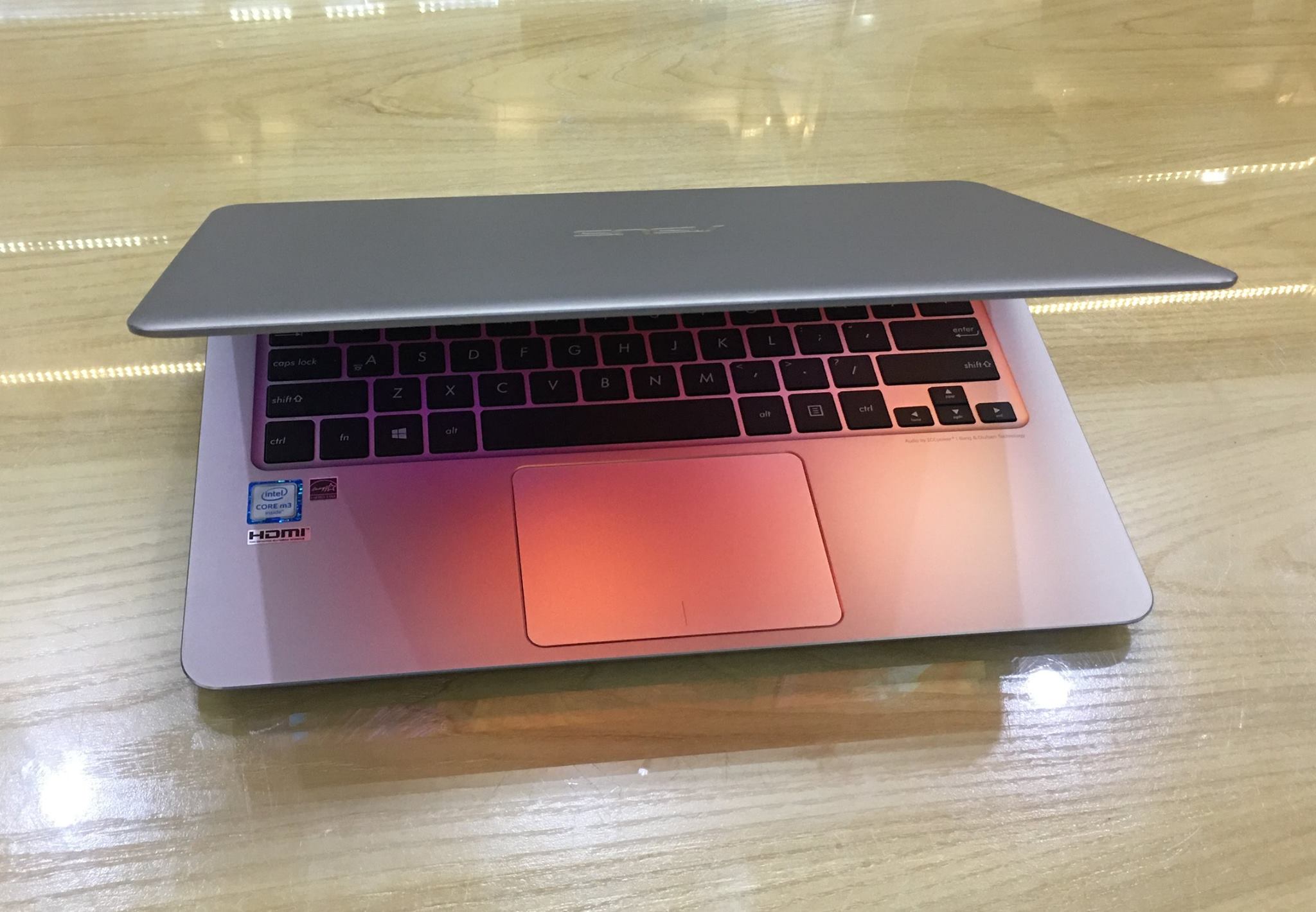 Laptop Asus UX305CA-FC036T Gold-5.jpg